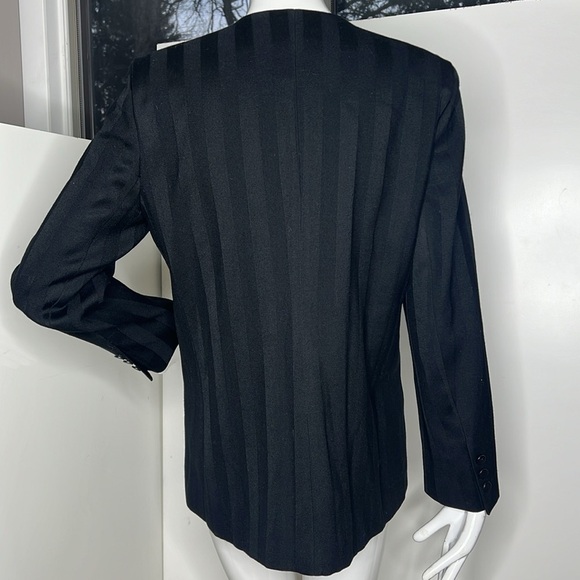 Christian Dior Sz 6-8 Black Wide Pin Stripe Collarless Hidden Button Blazer - Picture 2 of 10